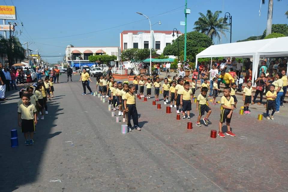 Desfile conmemorativo de la Revolución Mexicana  de los Centros Educativos del nivel de Preescolar.